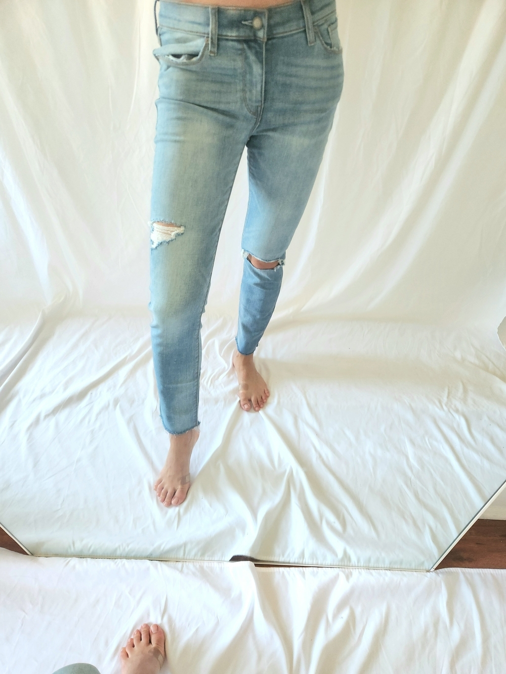 Hudson Jeans Light Blue Cropped Distressed Skinny Jeans